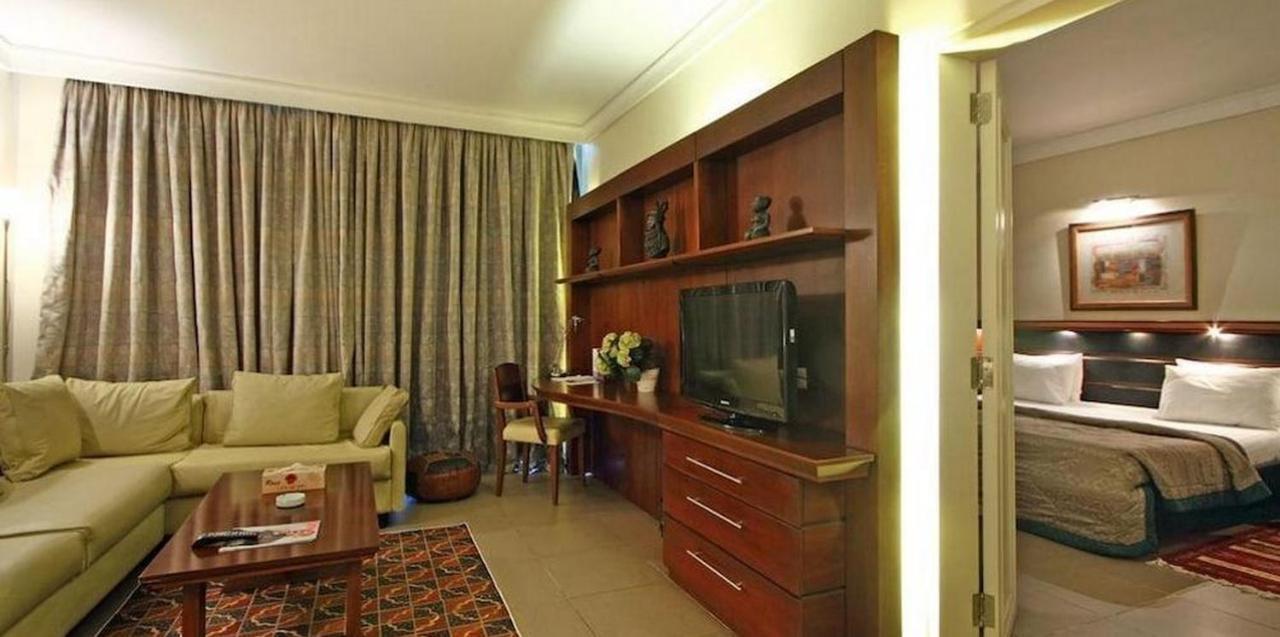 Room In Lodge - Hotel Presidential بورت هاركورت المظهر الخارجي الصورة